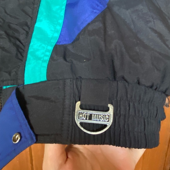 Vintage Hot Music retro winter bomber - Picture 3 of 10